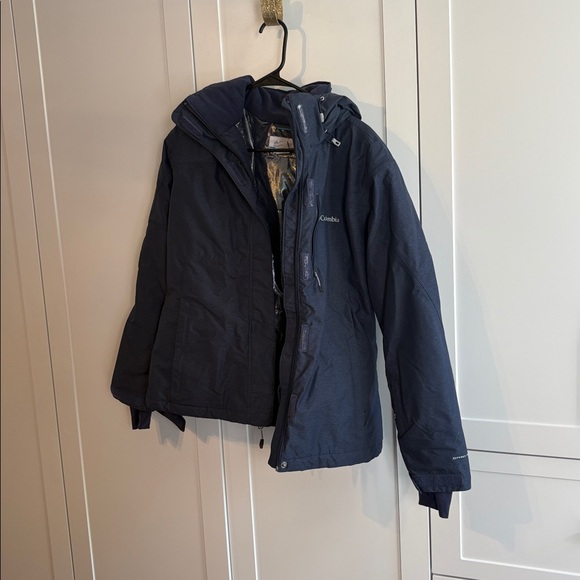 Columbia winter jacket - Picture 2 of 7